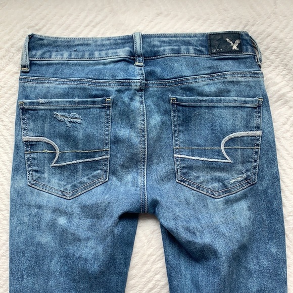 American Eagle Ripped Jeans - Picture 3 of 6